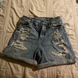 American Eagle Relaxed Mom Shorts
